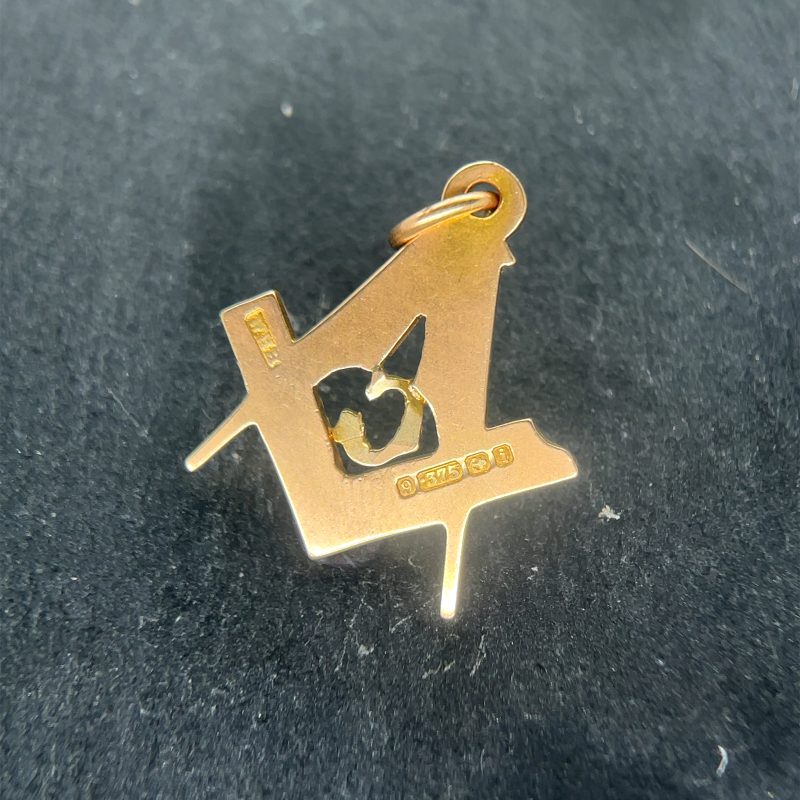 9ct yellow gold rare vintage masonic pendant
